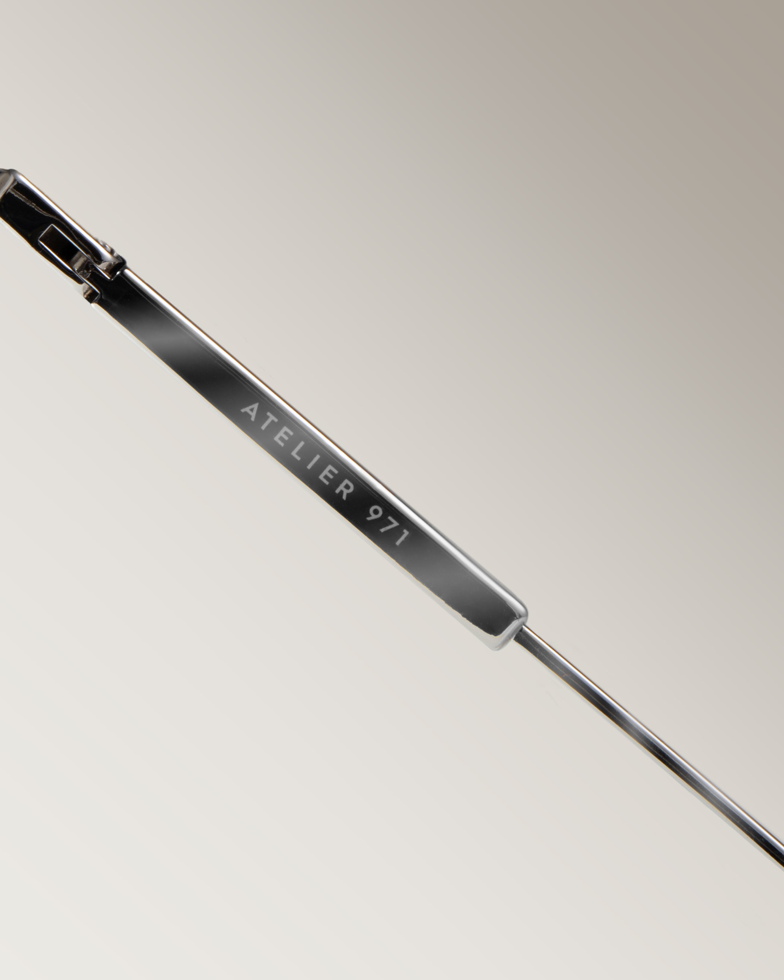 XT01 - Limited Edition