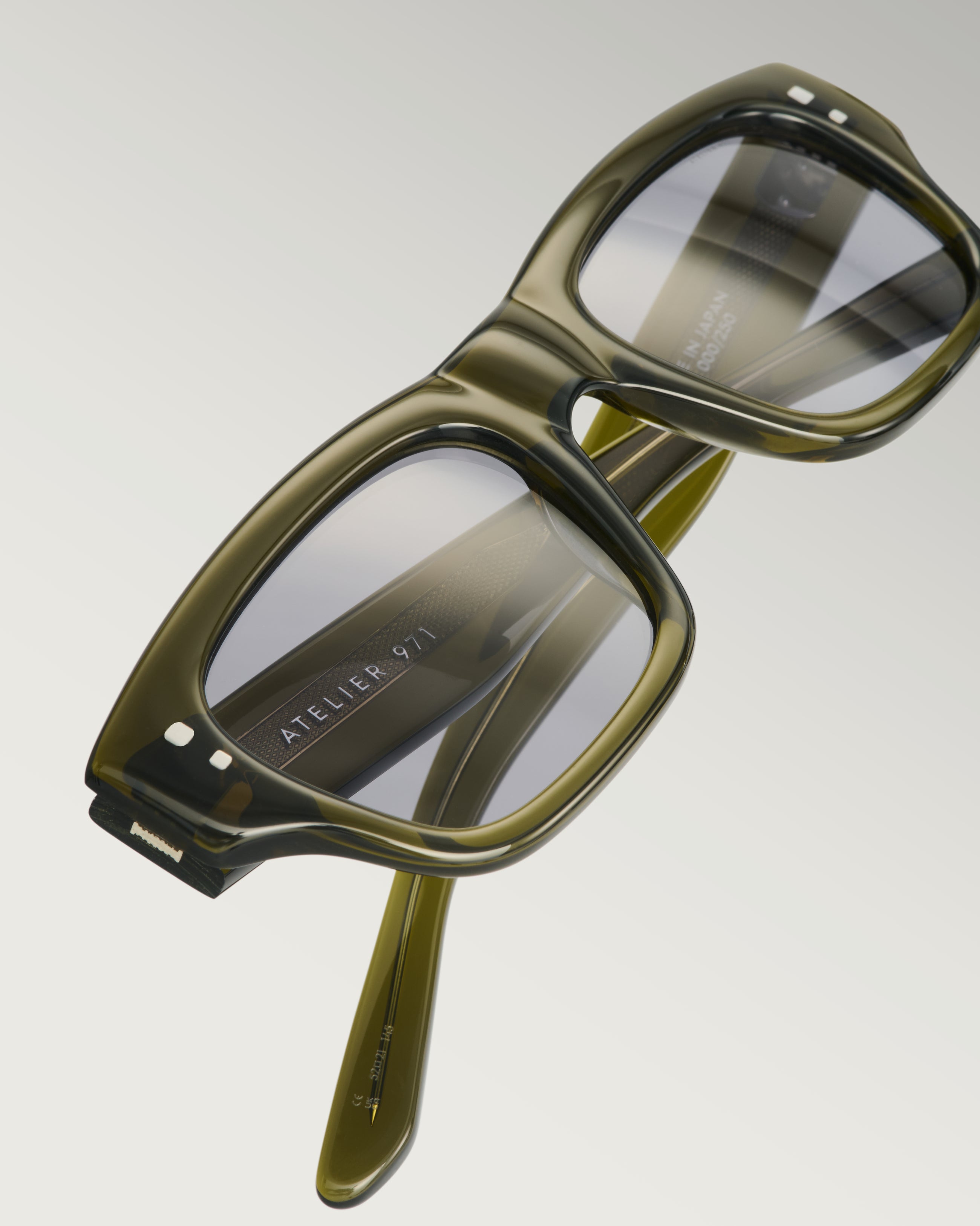 R01 - Limited Edition