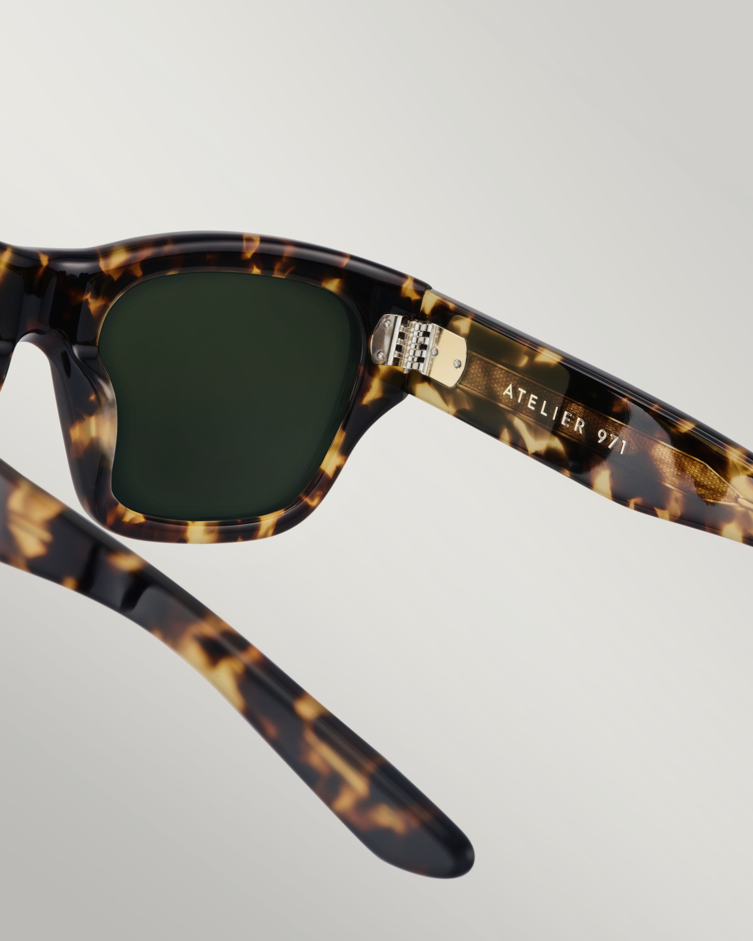 R01 - Limited Edition