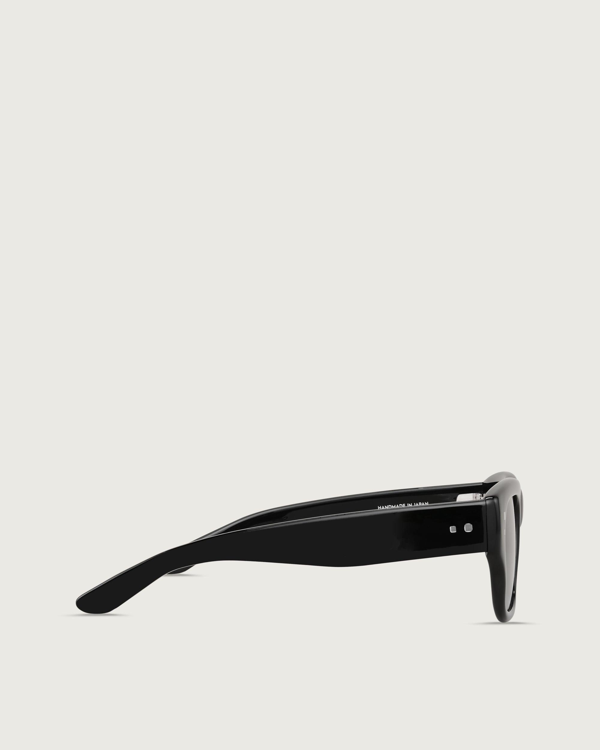 R01 - Limited Edition